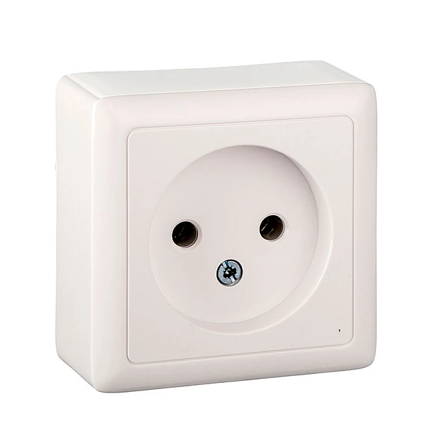 Розетка Schneider Electric Хит RA10-131I-B открытой установки белая Розетка Schneider Electric Хит RA10-131I-B открытой установки белая